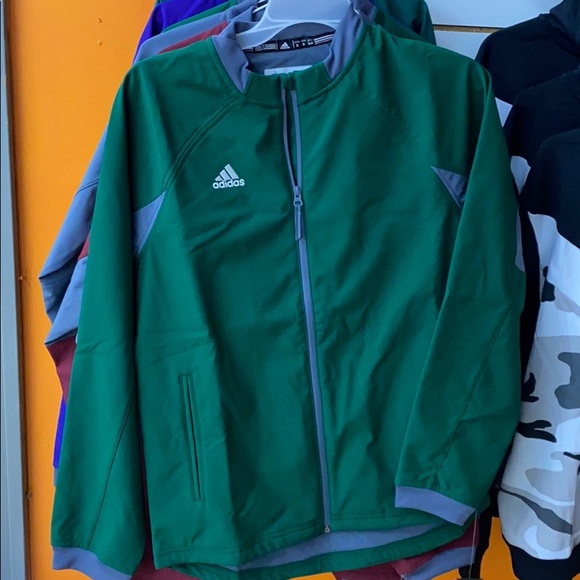 Fashion - Picture 4 of 4